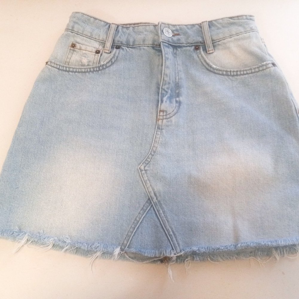 BDG Women's denim Skirt size S, light blue, jean skirt distressed
